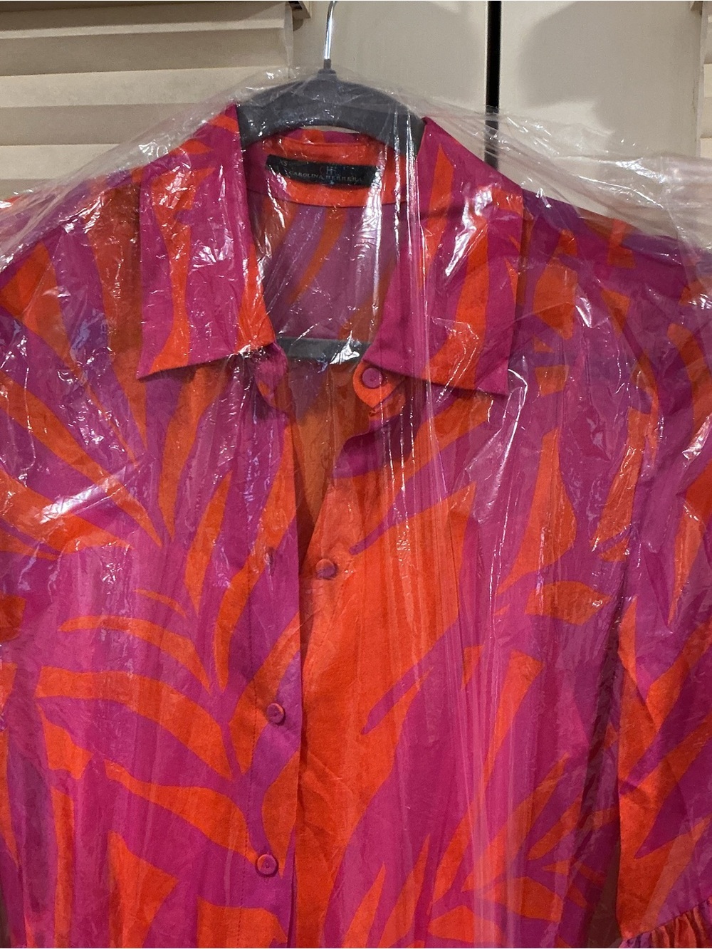 NWOT CH Carolina Herrera Pink and Orange Printed Silk Maxi Dress, Size XS - Picture 4 of 8